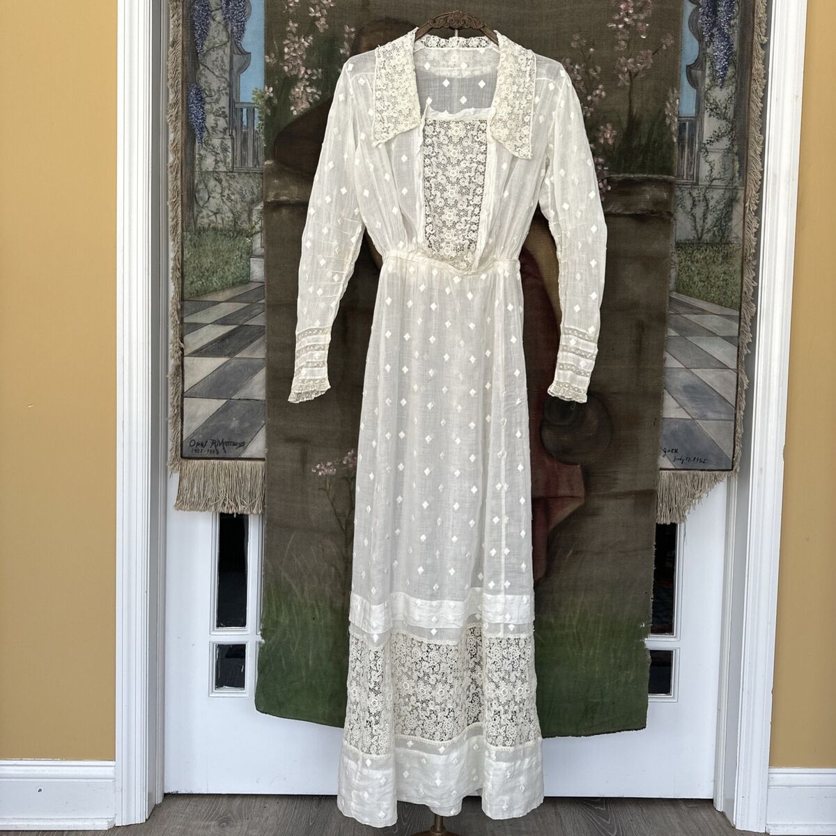 Antique Edwardian 1910s White Cotton Embroidered Lawn Dress Antique Edwardian 1910s White Cotton Embroidered Lawn Dress