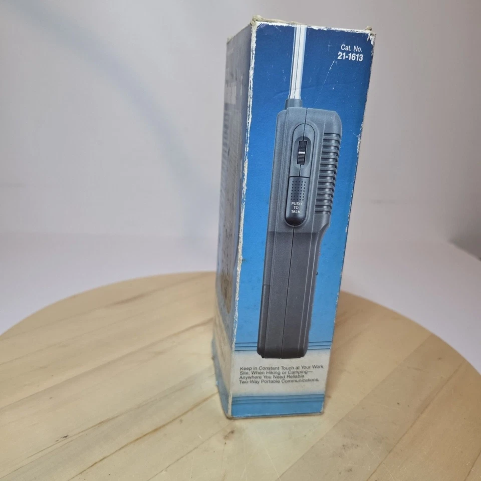 Vintage Realistic TRC-91 3 Channel Walkie Talkie New Old Stock In Original Box - Image 3 of 4