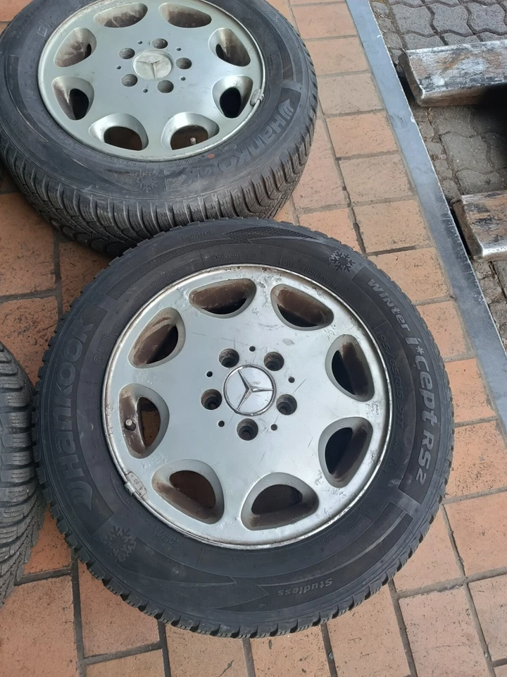 Mercedes-Benz W124 Winterräder Alufelgen 8-Loch 1244011802 195/65R15 91T 5mm - Bild 2 von 4