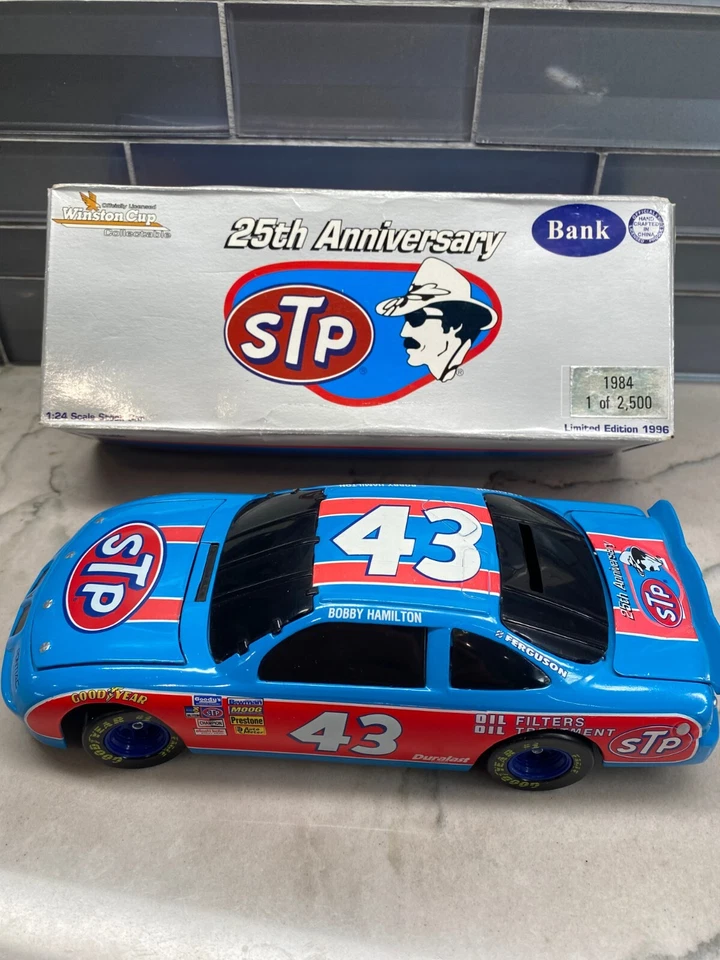 Azione 1:24 Hamilton/Petty 25° 1996 Blu #43 STP PONTIAC Stock Car - BANK - Immagine 2 di 4