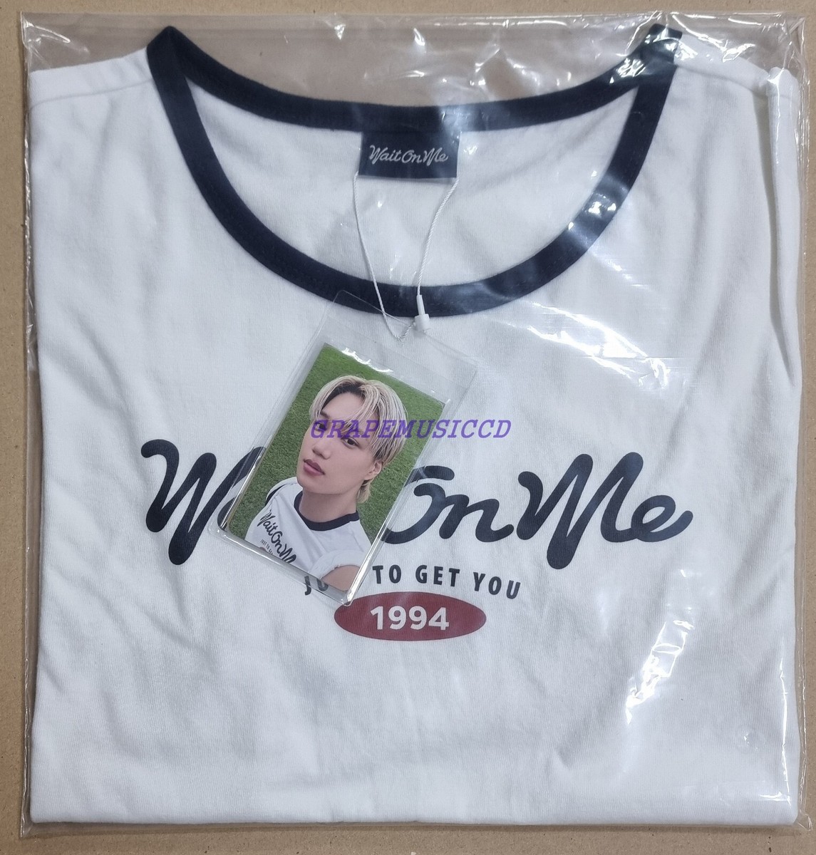 KAI EXO Wait On Me SMTOWN OFFICIAL GOODS MD CROP RINGER T