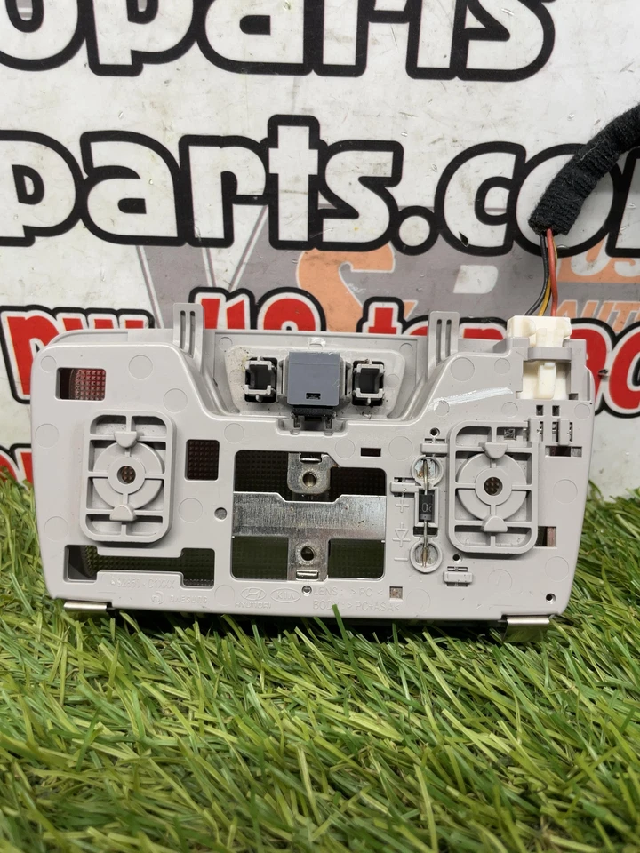 ✅ Luz interior HYUNDAI SONATA 2017 92850-C1XXX OEM Foto 2 de 4