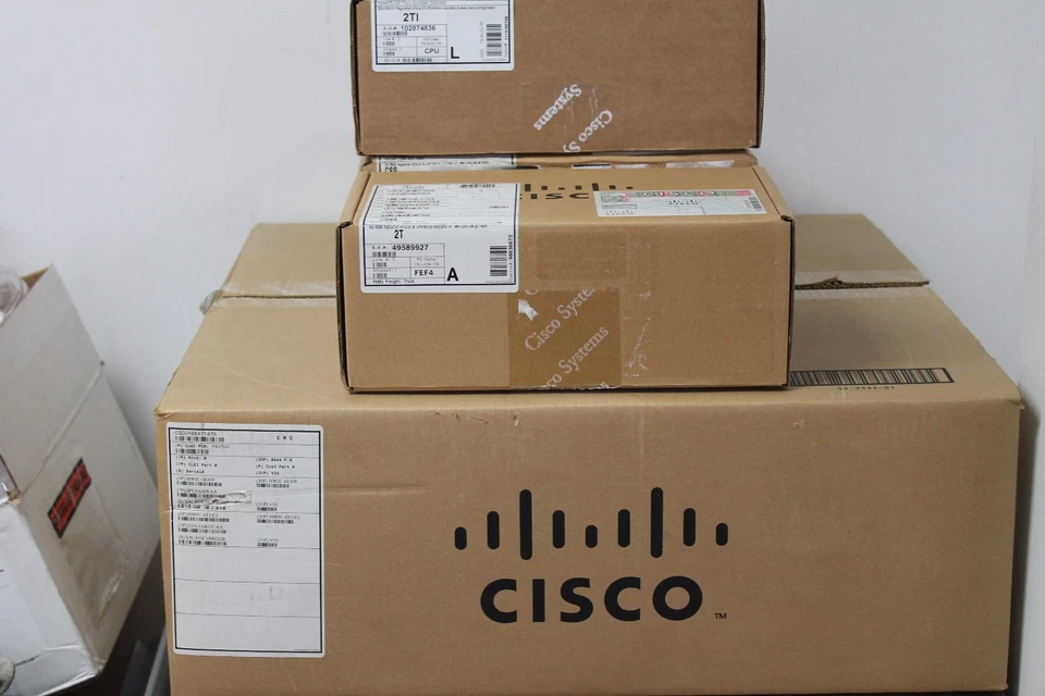 New Cisco C3KX-NM-10G 2 x 10GbE port SFP SFP+ network module for 3560X 3750 - Image 2 of 4