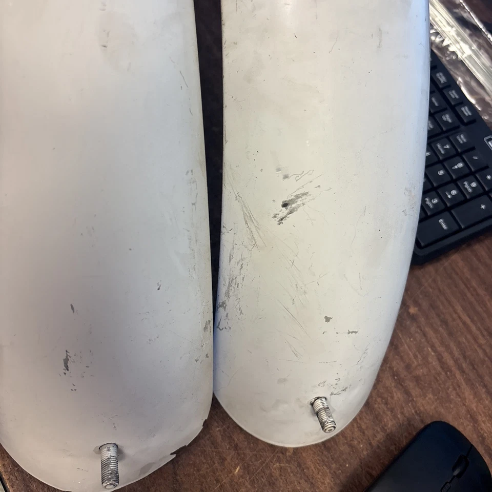 Guardabarros delantero Triumph Bonneville 650 500 1964-1969 OEM Foto 4 de 4