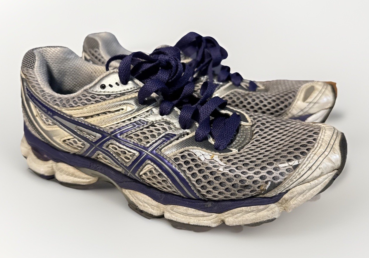 ASICS Gel Cumulus 14 Women’s Running Shoes Size 8 Silver Blue Athletic Sneakers