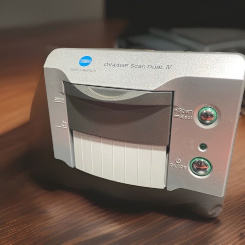Konica Minolta Dimage Scan Dual IV Scanner