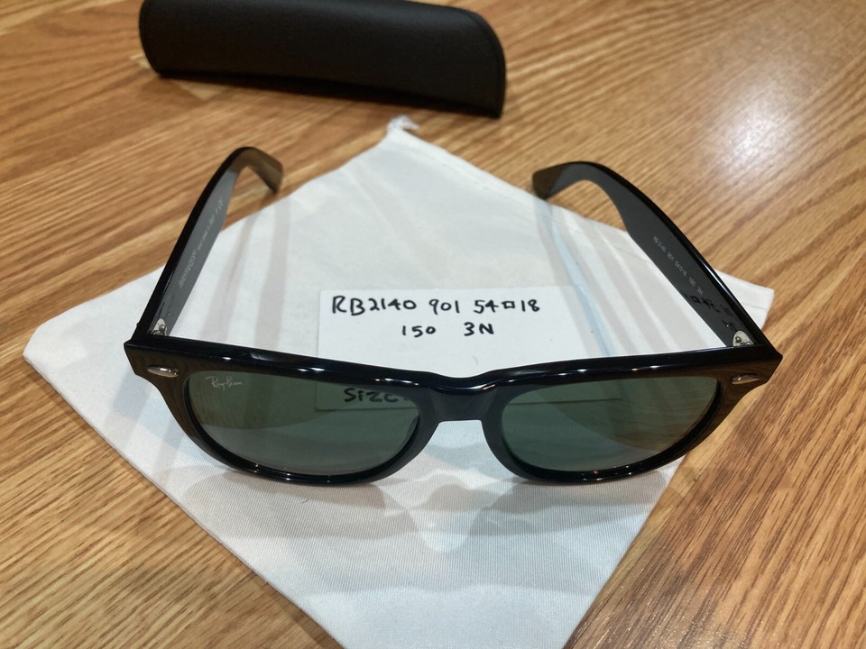 RayBan RB2140 Original Black Wayfarer Classic Unisex 54mm Sunglasses