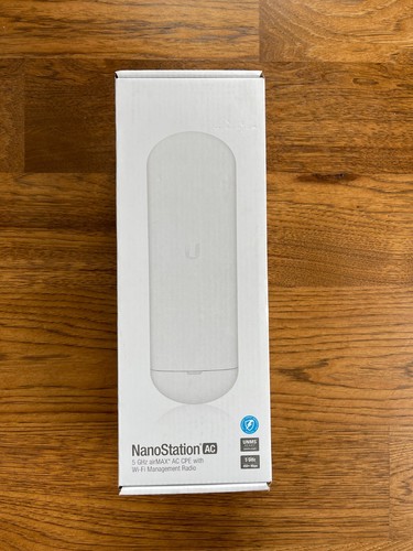 Ubiquiti NanoStation AC 5GHz airMAX ac CPE with Dedicated Wi-Fi Management (NS-5
