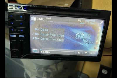 Pioneer AVH-P3300BT 5.8-inch Car DVD Player Sun Damage Screen