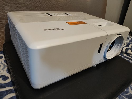 Optoma UHZ45 DLP Laserprojektor Beamer 4K UHD HDR Top Zustand !!! OVP - Bild 4 von 9