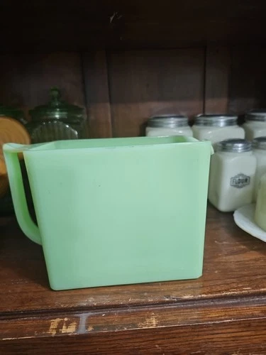 Jeanette Jeannette Jadeite Batter Pitcher HTF RARE