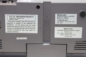 Nintendo NES Console, 2 Controllers, Zapper Gun, 26 Games w Sleeves & Manuals