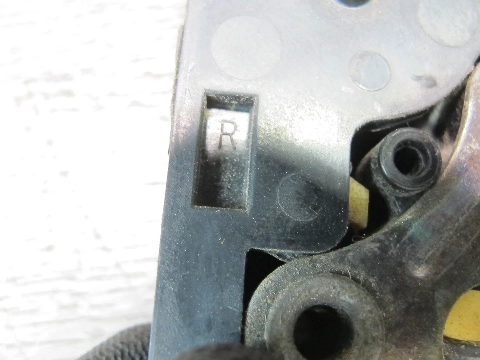 97-04 CHEVROLET CORVETTE C5 RIGHT PASSENGER DOOR LOCK LATCH ACTUATOR OEM - Image 4 of 4