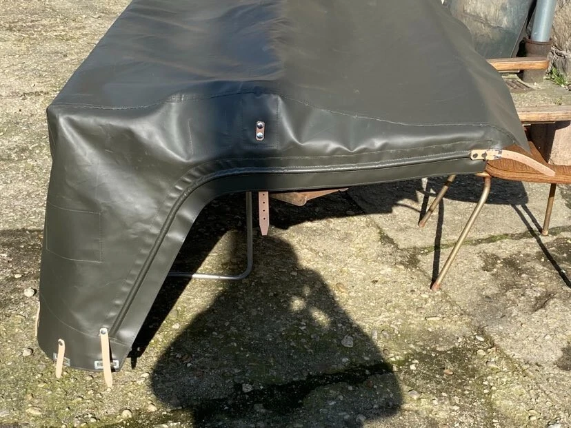 Unimog 404 fabric roof PVC/khaki (RAL 6006) and black - Изображение 4 из 4