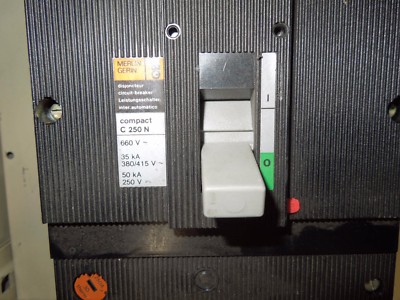 Merlin Gerin Compact C 250 N 175A-250A 3P 660V Circuit Breaker