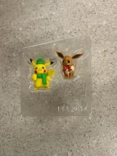Pokemon Holiday Battle Figure Pack Eevee & Pikachu Christmas New Damaged Package