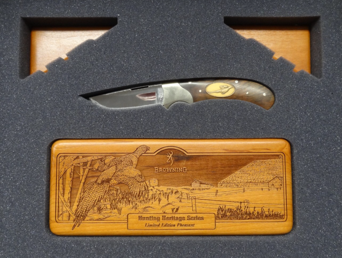 Browning Model 26 Folding Knife Limited Edition Hunting Heritage