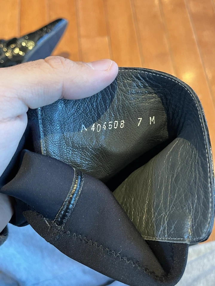 Stuart Weitzman Black Patent Leather Boots Embossed Crocodile Size 7 M - Image 2 of 4