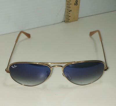 Ray-Ban Aviator Metal Frame With Bluish/Gray Lens Unisex Sunglasses Ray-Ban RB3025 Aviator Gradient M (55 - 14) with Blue lenses  main image 3
