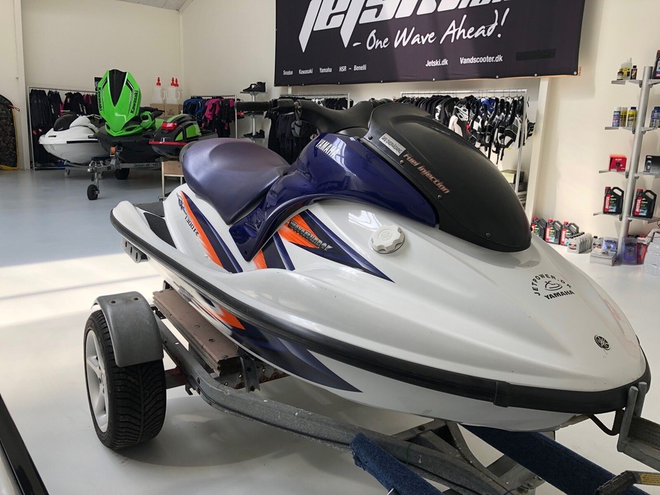 Двигатель yamaha gp1300r
