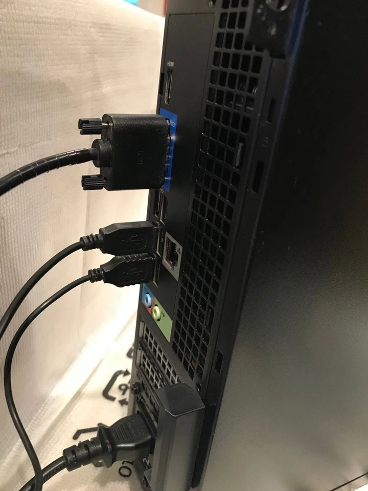 SAVE BIG on Dell OptiPlex 390 Core i3@3.30GHz 4GB Ram HDD 250Gb DVD Win7Pro - Image 3 of 3