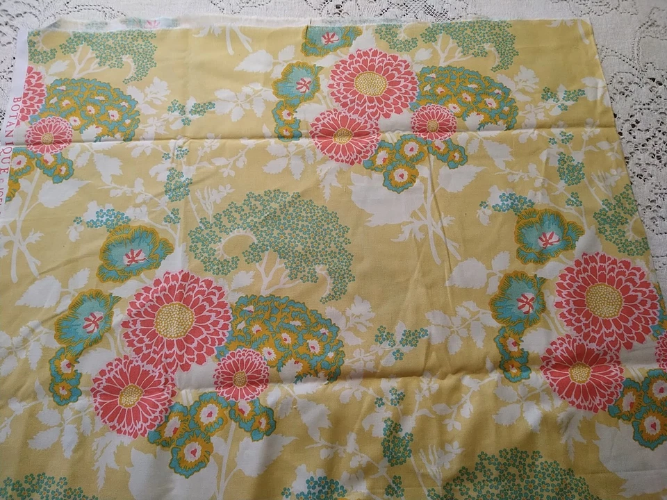 JOEL DEWBERRY "BOTANIQUE" BOLD BOUQUET Butternut 1 Yd 13" + Free Spirit Fabric - Image 3 of 4