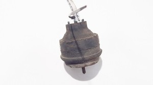 8d0199379s Motorhalterung und Getriebe (Motorhalterung)  Volkswag DE1177054-59