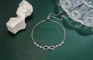 OFURE Silver Crystal Bracelet