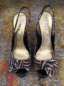 unisa peep toe shoes