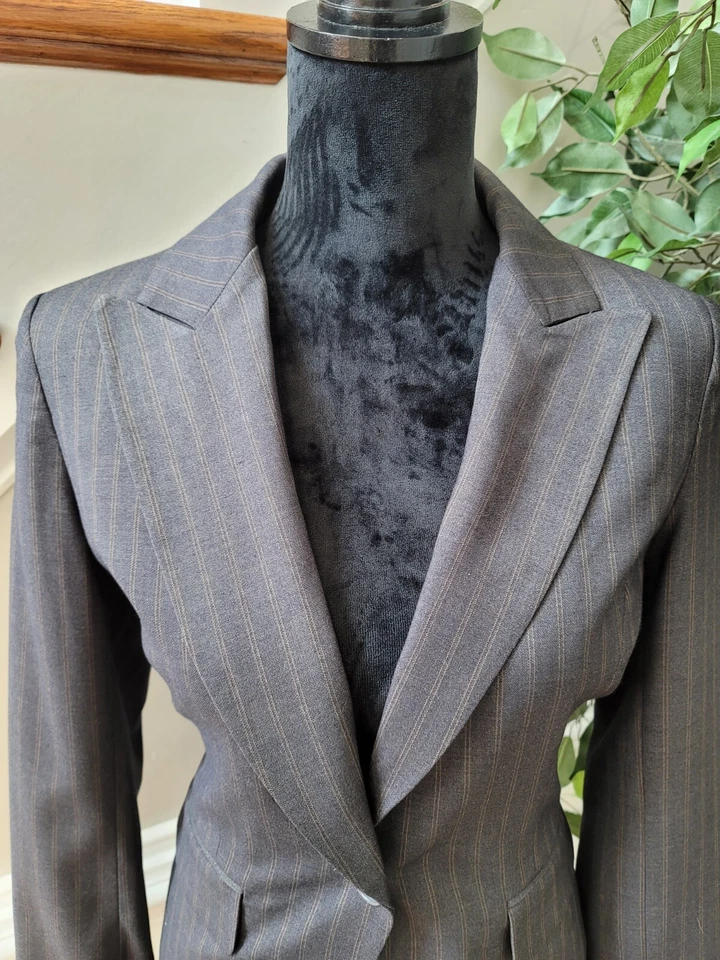 New York & Co. Women's Gray Polyester Long Sleeve Single Breasted Blazer Size 4 - Image 3 of 4