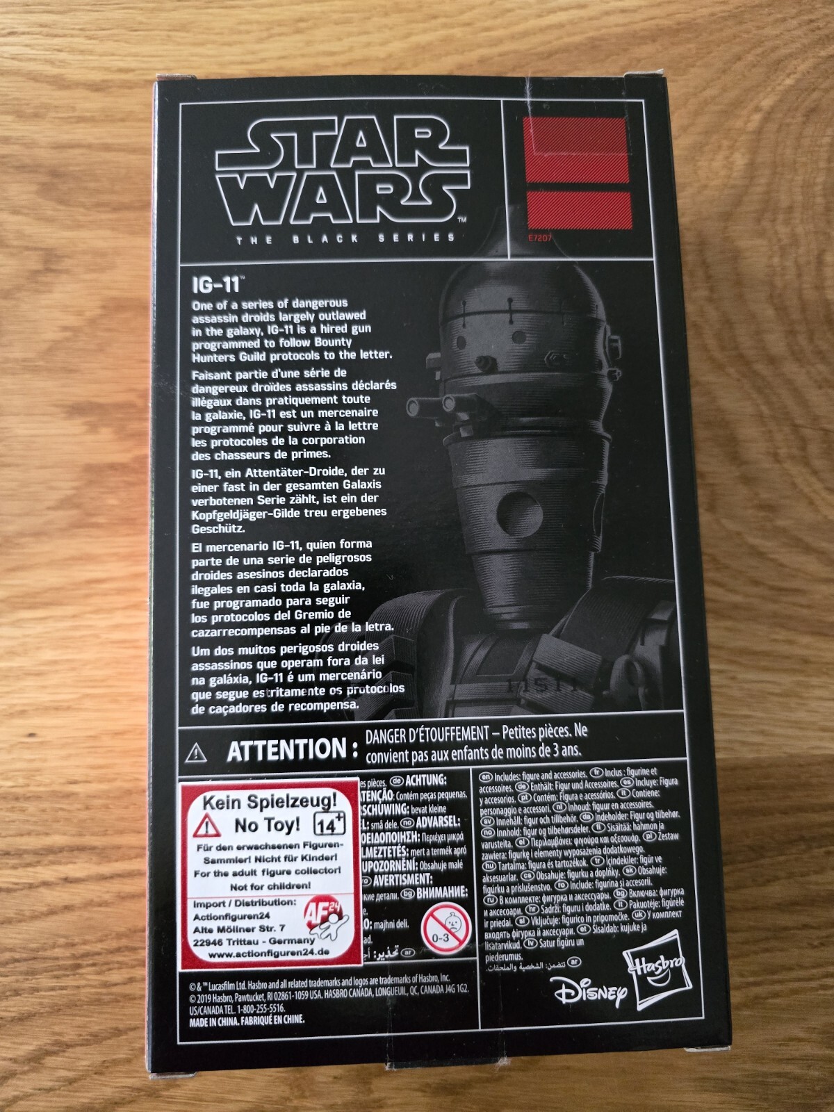 Thumbnail - Star Wars The Black Series Ig-11 Exclusive 6-inch Action Figure