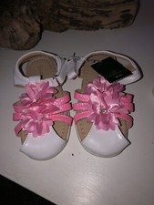 Laura Ashley White Pink Glitter Flower  sandals girls 10 shoe NWT