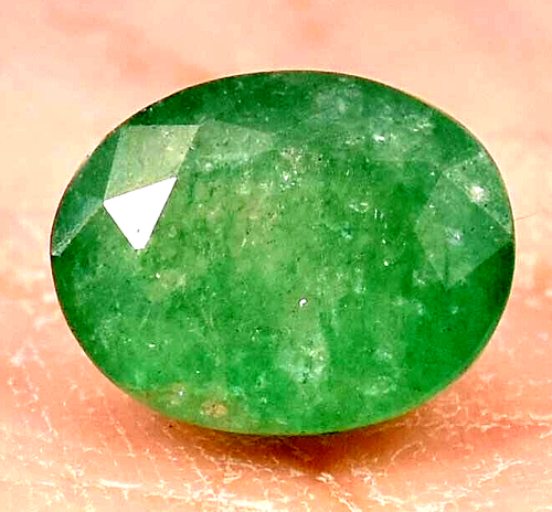 Émeraude Naturelle Colombienne Verte Ovale Certifiée GIL - 21,82 Carats - Neuf Sans Emballage