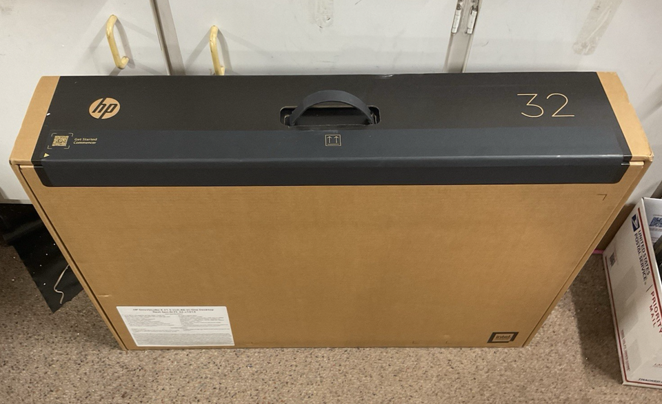 Brand New! HP - OmniStudio X - Copilot+ PC - 31.5