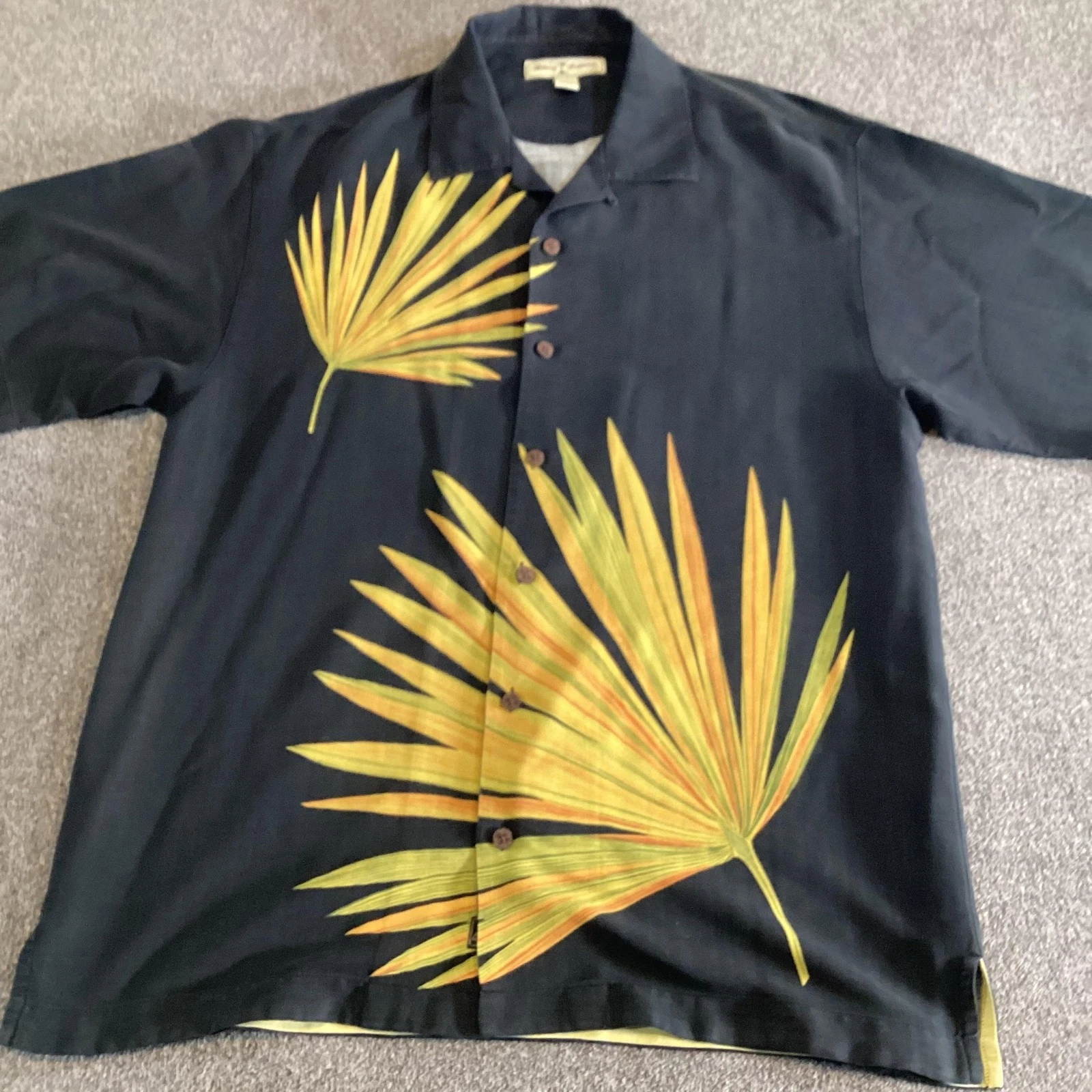 Tommy Bahama Shirt Mens Extra Large Black Silk Camp Hawaiian Palm Leaf Aloha