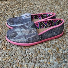 Skechers Lil Bobs Girls Y4 Slip On Shoes Silver Glitter Metallic Pink Trim NWT