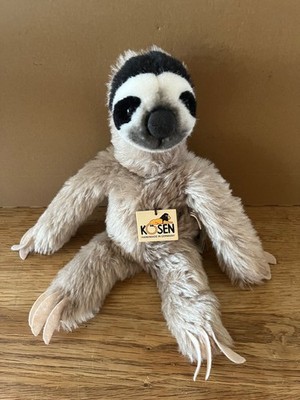 Spielzeug KÖSEN Stofftier Faultier Rocco grau-schwarz-weiß 35 cm