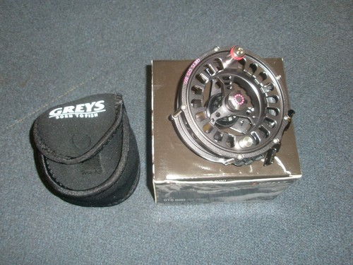 Greys GTS800 #9-11 Fly Reel + Neoprene Pouch Fishing tackle