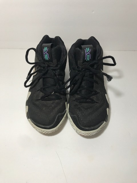 kyrie 4 size 5.5