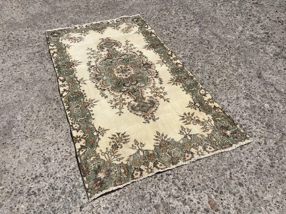 4x7 Handmade Area Rug - RUGS for bedroom - Image 4 of 4