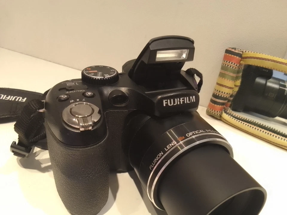 Fujifilm FinePix S Series S1900 Digital Camera No 0UR14457 refCP, photo 3 of 5