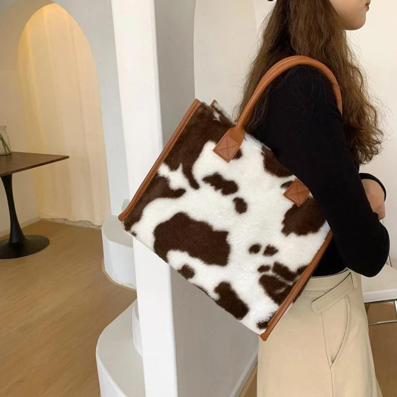 Winter Faux Fur Leopard Tote Bag Soft Plush Shoulder Bag Large Handbag for Women - Image 4 of 4
