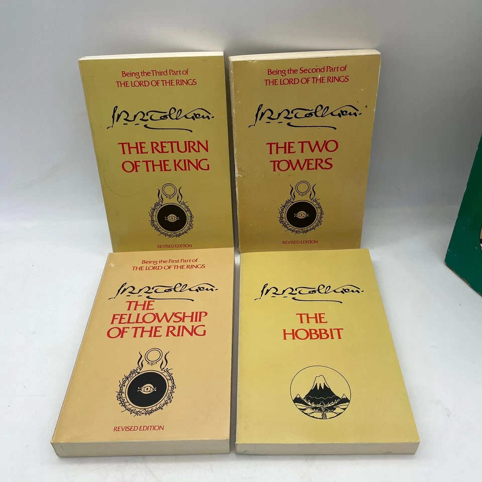 The Hobbit & Lord of the Rings Box Set - JRR Tolkien 1979 Houghton Mifflin - Image 3 of 4