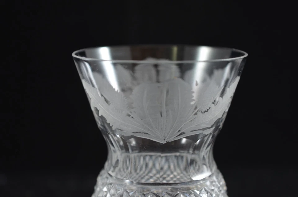 EDINBURGH CRYSTAL THISTLE SHOT GLASS 2.5 INCHES TALL - Image 3 of 4