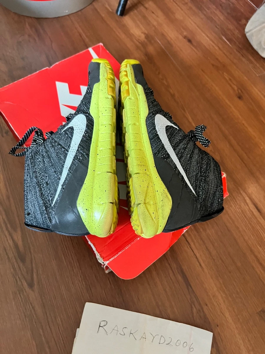 Nike Flyknit Trainer Chukka FSB Black for Sale | Authenticity
