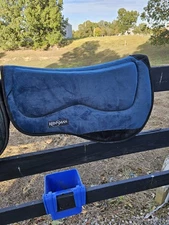 Reinsman Western Saddle Pad. Beautiful Teal Color