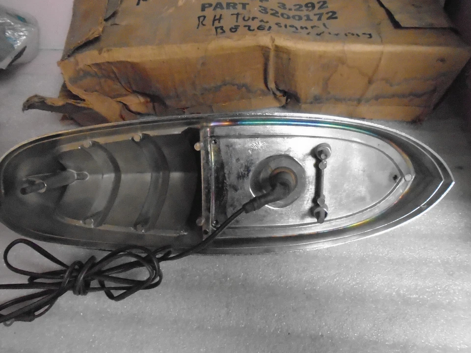 Luz trasera derecha Rambler Rebel 1957 NOS bisel cromado OEM 57 nash Foto 3 de 4