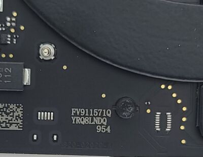 MacBook Pro 13 A2338 2020 M1 3.2GHz 8GB 256GB Logic Board 820