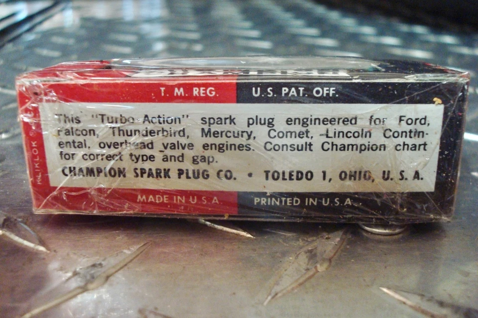 Nuevo de Lote Antiguo Juego de 10 Bujías Champion F-14Y Ford Falcon Thunderbird Lincoln Comet Foto 3 de 4