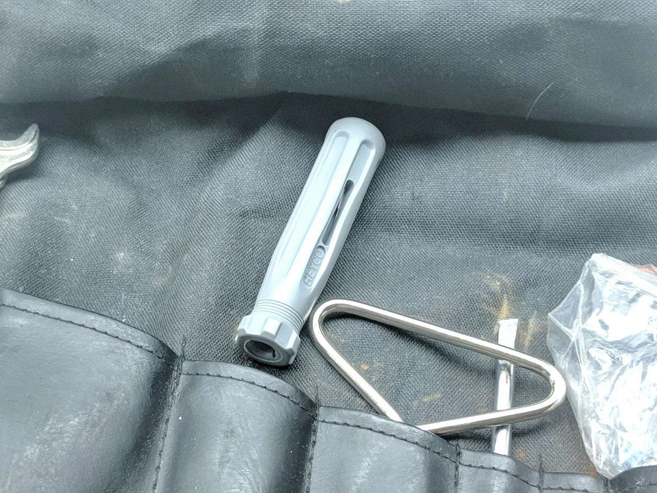 01-05 Kit de herramientas BMW F 650 CS F650CS Foto 4 de 4